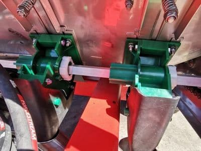 Red Ant fertilizer spreader