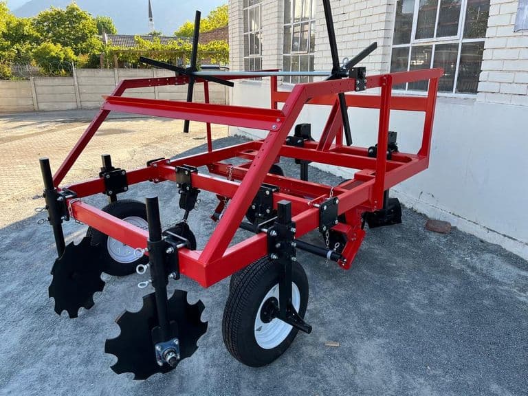 Red Ant ridging machine
